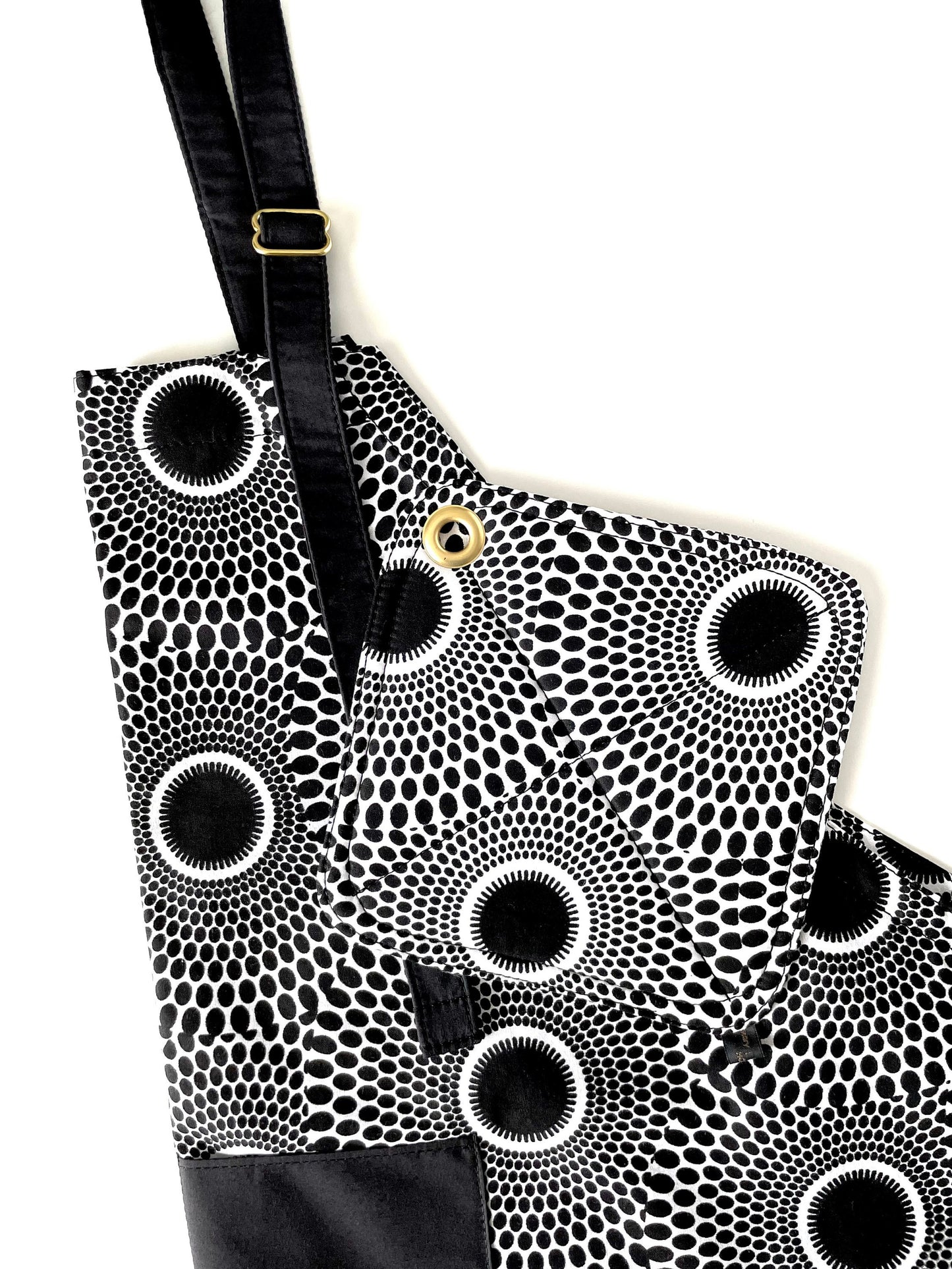 Ankara Apron, African Print Apron, Tribal Print Apron, Kitchen Apron, Black and White Circles